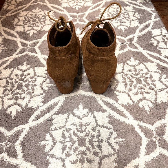 Dream Paris Suede Booties 7M - Picture 8 of 8